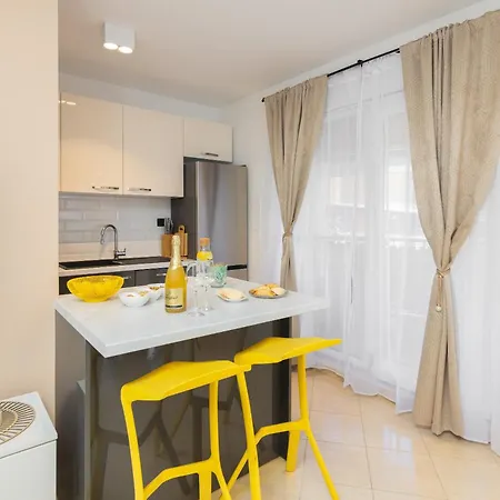 Apartment Sunset Ridge Podstrana